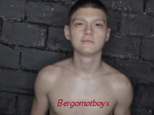 bergomotboyx Red Movie Post