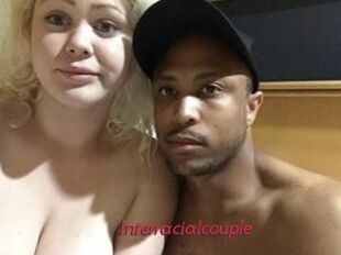 Interracial_couple_