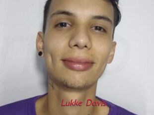 Lukke_Davis