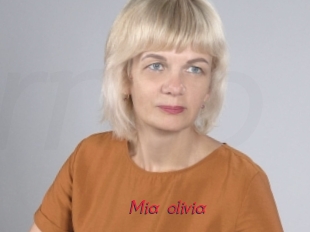 Mia_olivia