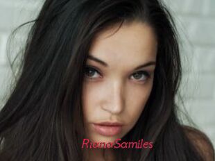 RianaSamiles
